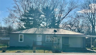 142 Burks Rd, Farmington, MO 63640