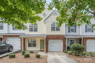 8725 Robinson Forest Dr, Charlotte, NC 28277