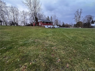 352 North St, West Winfield, NY 13491