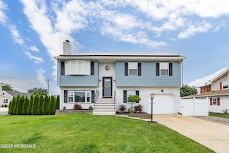 30 Wills Ct, Toms River, NJ 08753