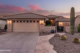 1862 E Desert Lark Pass, Green Valley, AZ 85614