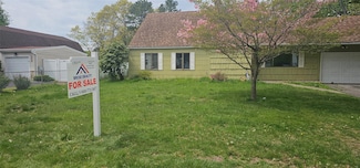 88 Matsunaye Dr, Medford, NY 11763