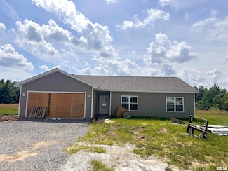 703 Savannah Ave, Herrin, IL 62948