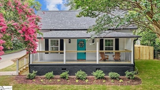 8 Baldwin St, Greenville, SC 29611