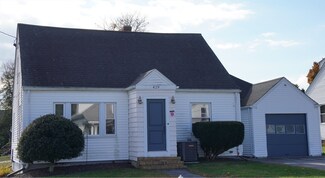 429 Buffinton St, Somerset, MA 02726