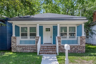 17 Nelson St, Savannah, GA 31415