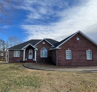 105 Magnolia Dr, Central City, KY 42330