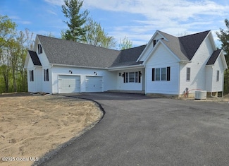 445 N Mansion Rd, Duanesburg, NY 12056
