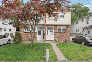 46 Lonergan Dr, Suffern, NY 10901
