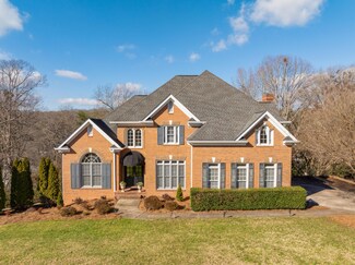 6682 Ridge Haven Ln, Hixson, TN 37343