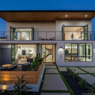 5140 Los Robles Dr, Carlsbad, CA 92008