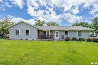 1415 W 59th St, Davenport, IA 52806