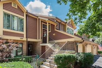 1014 Braemoor Dr Unit B, Downers Grove, IL 60515