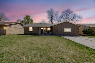 329 W Ferndale Ln, Grand Prairie, TX 75052