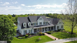13974 Blazer Ln, Lovettsville, VA 20180