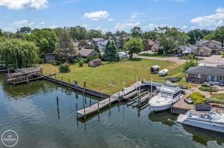 38187 Huron Pointe Dr, Harrison Township, MI 48045