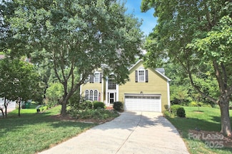 9001 Warbler Ct, Charlotte, NC 28210