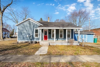 816 7th St, Three Rivers, MI 49093