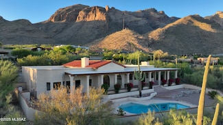 7400 N Cobblestone Rd, Tucson, AZ 85718