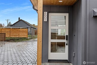 8003 25th Ave NW, Seattle, WA 98117