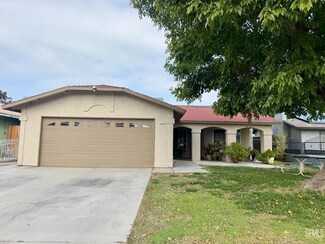 402 El Fuerte Ave, Bakersfield, CA 93307