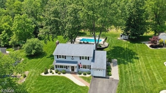 11 Honeyman Dr, Flemington, NJ 08822
