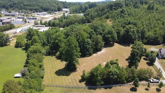 1111/1112 Aspen Ln, Corbin, KY 40701