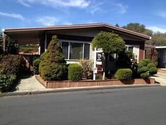 300 Plum St Unit 55, Capitola, CA 95010