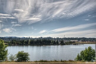 904 East Bay Dr NE Unit B202, Olympia, WA 98506