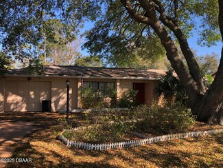 127 Berkshire Ln, Palm Coast, FL 32137