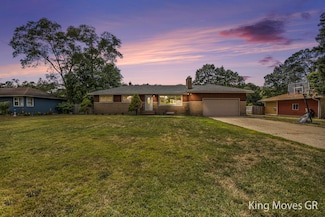 3835 Molly Blvd, Muskegon, MI 49444