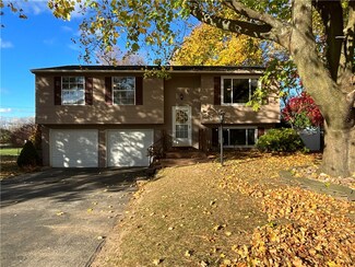 60 Overland Trail, West Henrietta, NY 14586