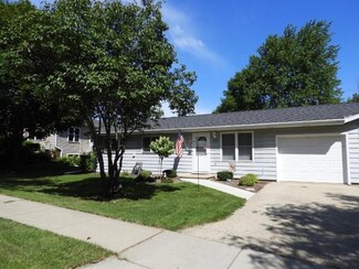 1920 Eastwood Way, Mount Horeb, WI 53572