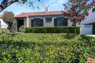 516 N Bronson Ave, Los Angeles, CA 90004