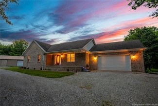 3279 E Lovers Ln, Scottsburg, IN 47170