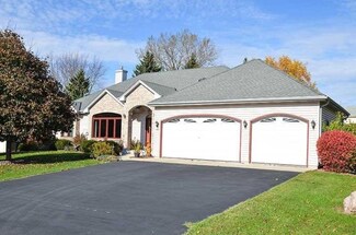 42 Washington St, Horicon, WI 53032