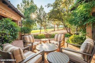 10 Sandstone Point Rd, Sedona, AZ 86336