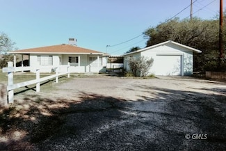 5875 S Old Oak St, Miami, AZ 85539