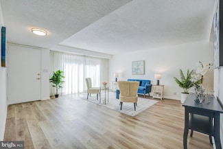 3742 S Leisure World Blvd, Silver Spring, MD 20906