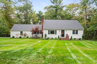 855 Forest St, Marshfield, MA 02050
