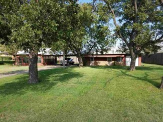 1800 S Lake Rd, Holliday, TX 76366