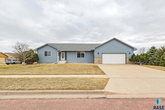7301 W Prairie Rose St, Sioux Falls, SD 57107