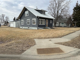 213 Dakota St E, Doland, SD 57436