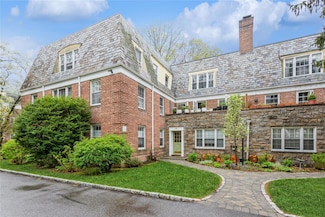 80 Pinewood Rd Unit 1B, Hartsdale, NY 10530