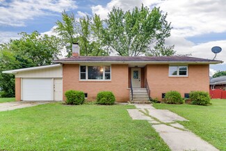 201 John Ln, MacKinaw, IL 61755