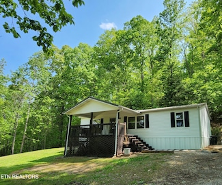 441 Parker Rd, La Follette, TN 37766