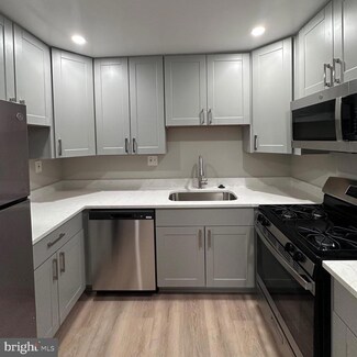 3803 Swann Rd Unit 203, Suitland, MD 20746