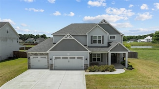 5527 Mountain Run Dr, Hope Mills, NC 28348
