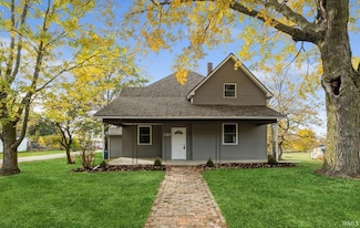 320 S Howard St, Summitville, IN 46070