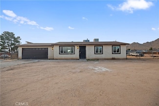 15856 Winnebago Rd, Apple Valley, CA 92307